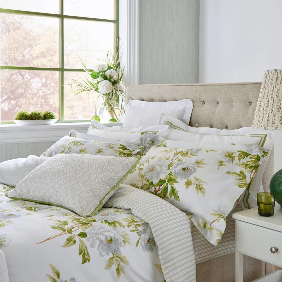Sanderson Adele Oxford Pillowcase - English Pear