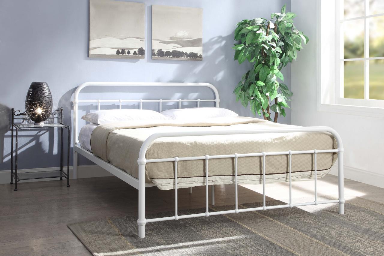 Henley White Victorian Metal Bed