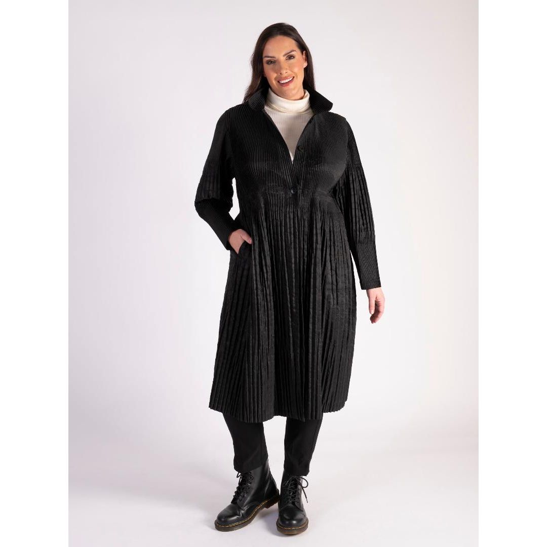 Chesca Lightweight Quilt Pleated Long Coat - Black