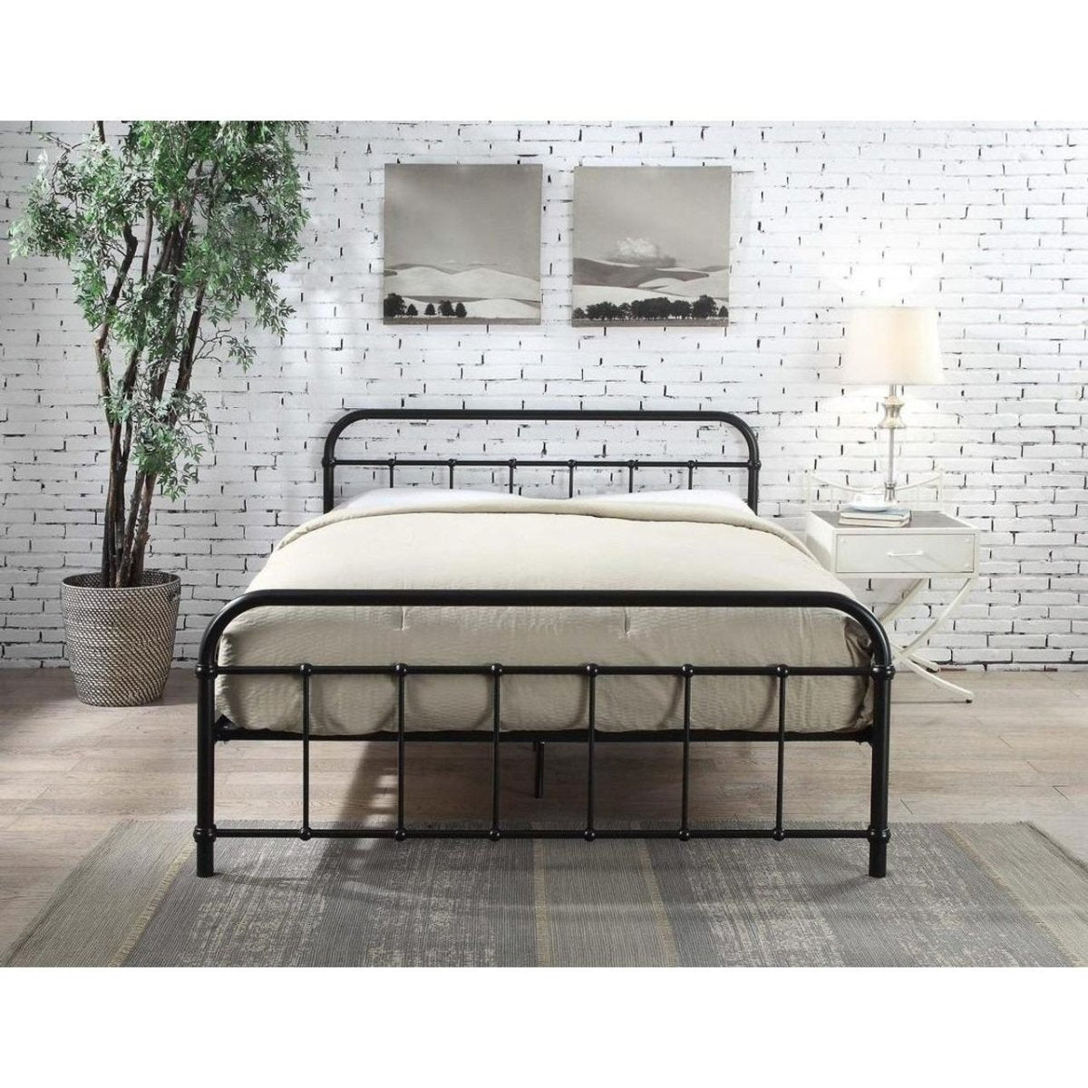 Henley Black Victorian Metal Bed