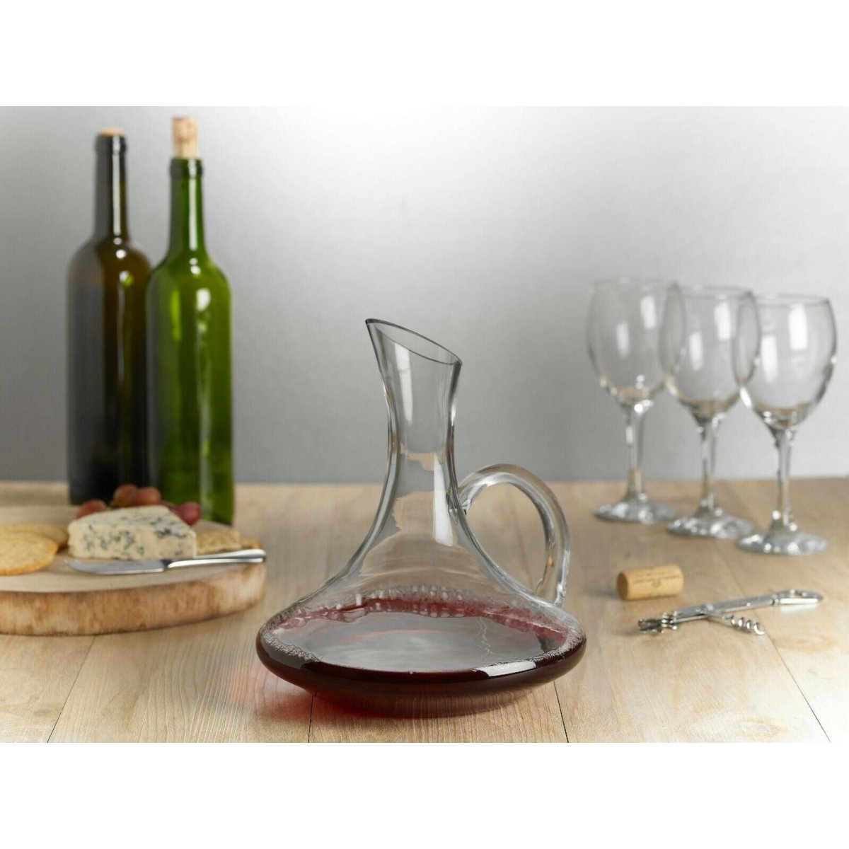 Homiu Glass Decanter With Handle 1.8 Litre
